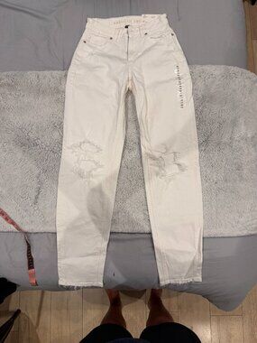 White American Eagle Jeans